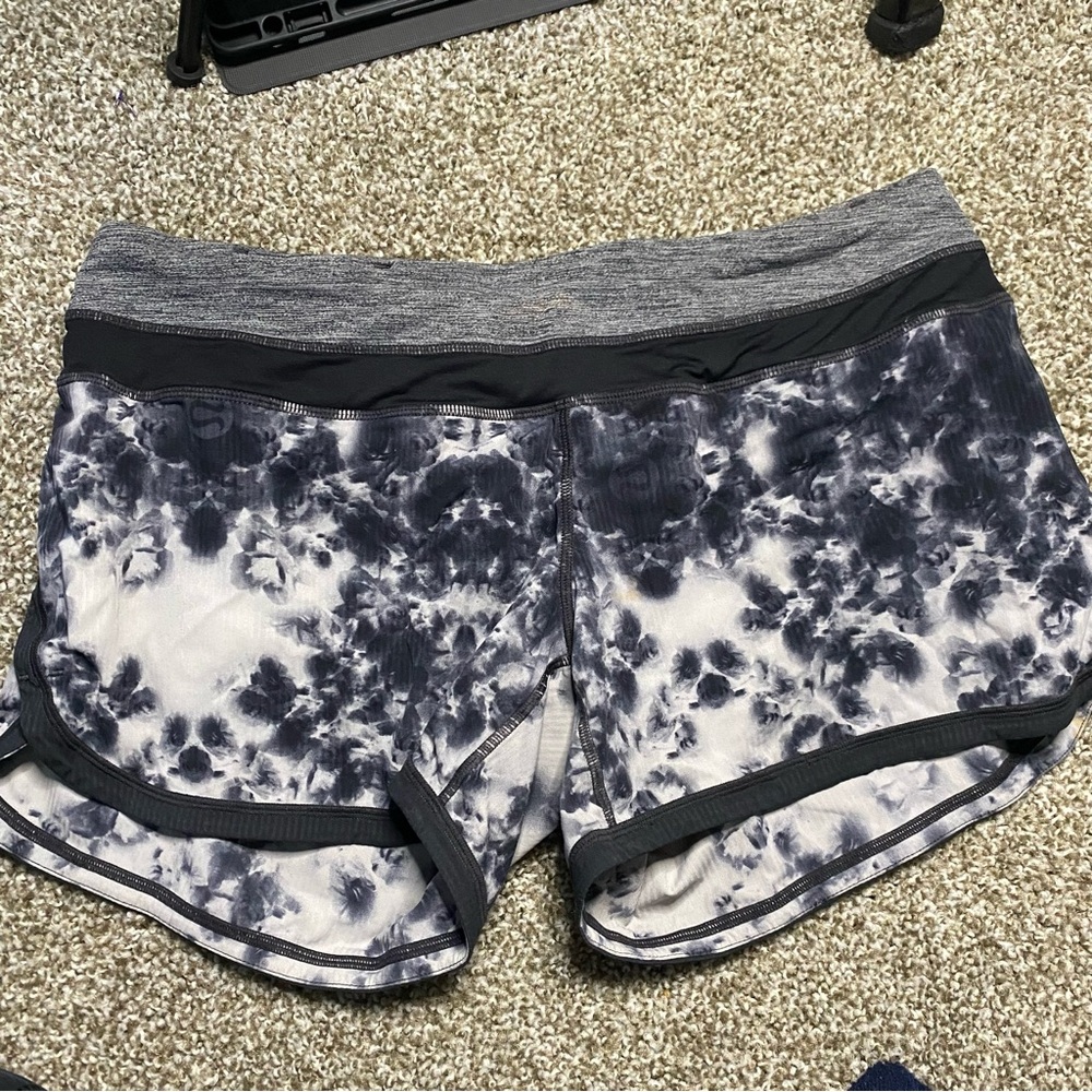 Lululemon Groovy Run Short